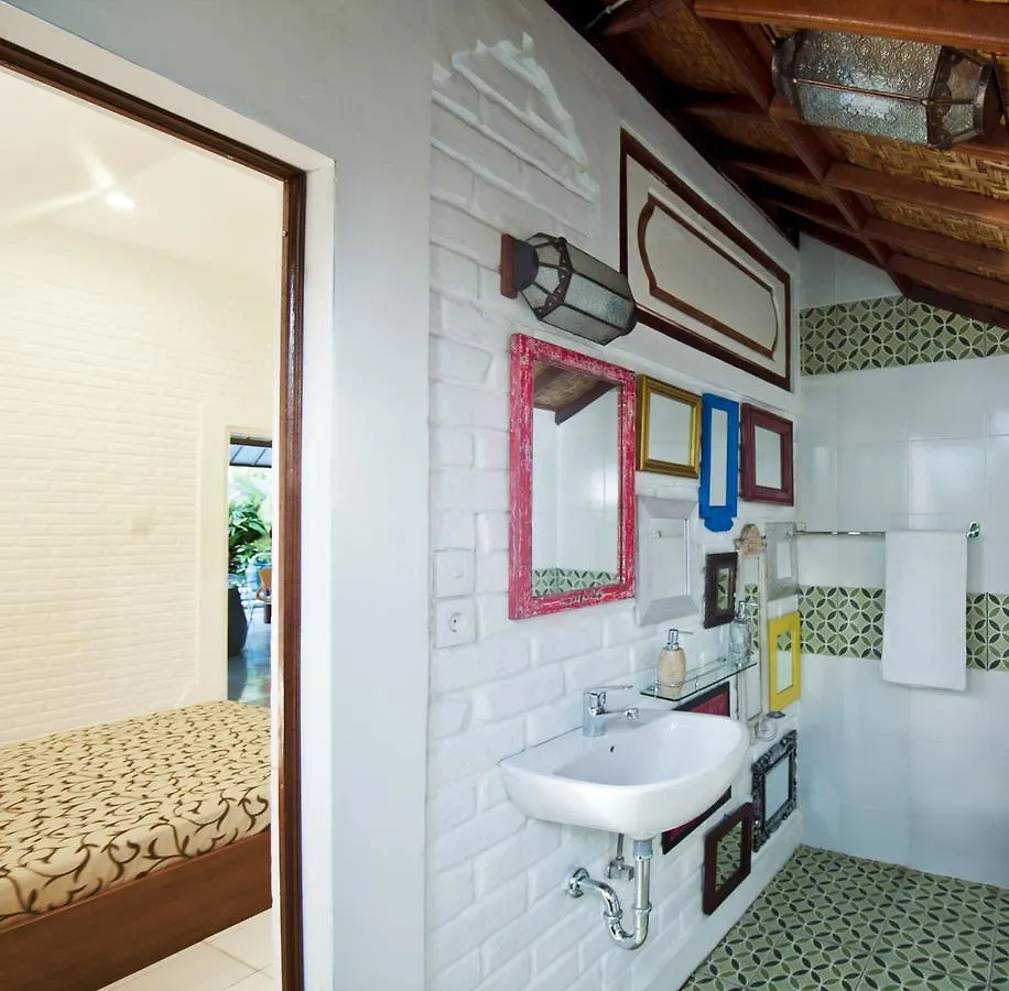 3Br Villa Hari - Minggu Villas Seminyak Indonesia